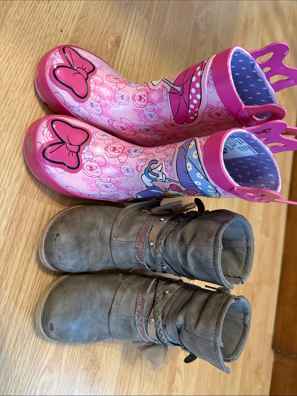 Girl shoe bundle size 9 - Picture 3 of 5